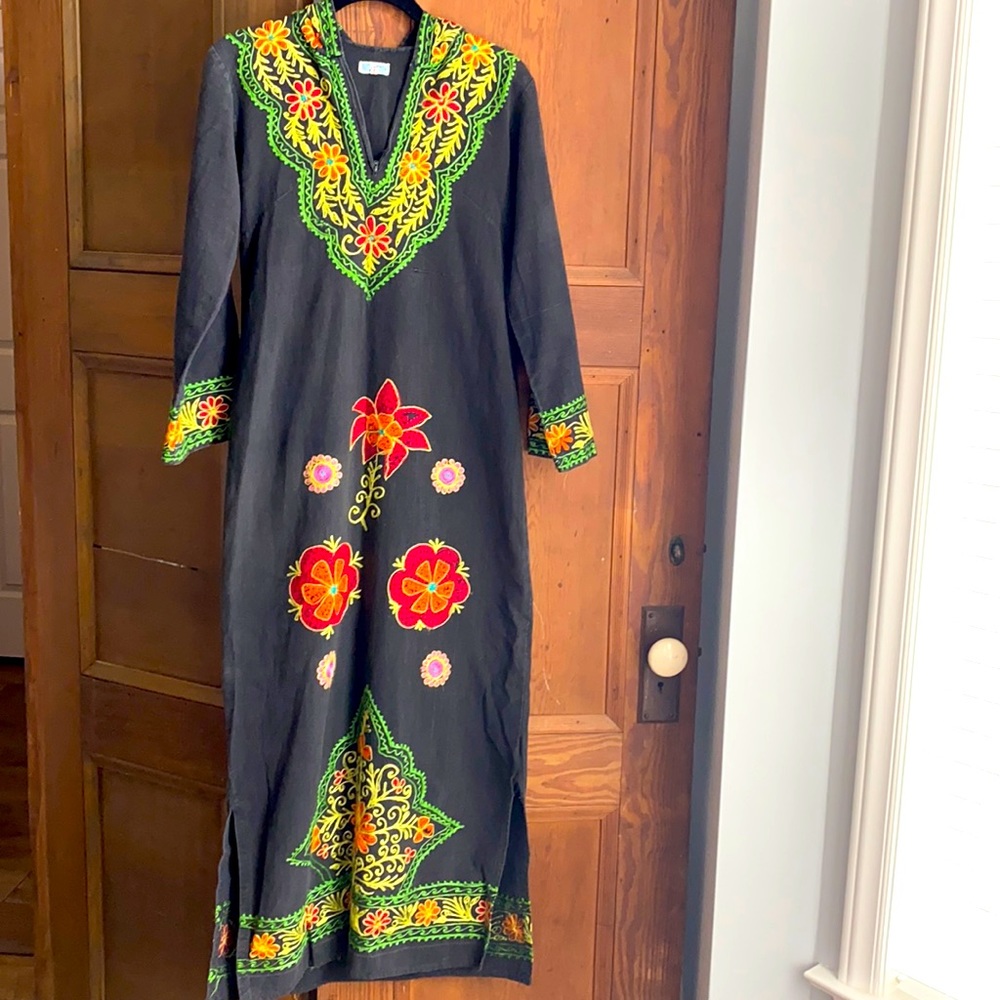 Vintage 70’s Rare Maxi Dress with Embroidery. Sz S - Picture 1 of 12